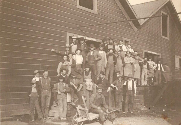 Portrait of winery and cellar staff at Red Winery